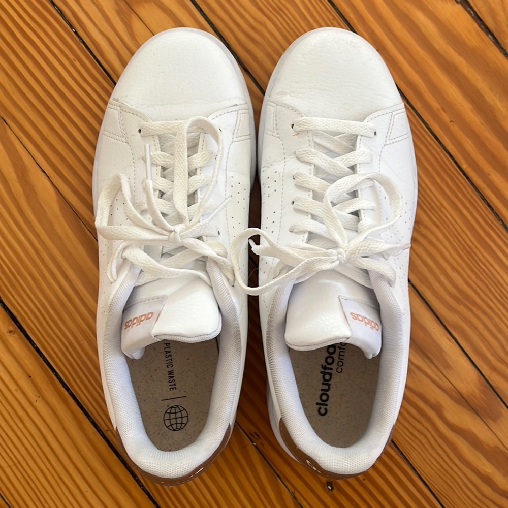 Adidas Advantage Shoes 9.5 with rose gold details